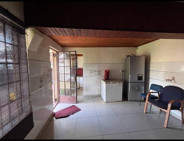 5 BEDROOM HOUSE FOR SALE IN KENSINGTON